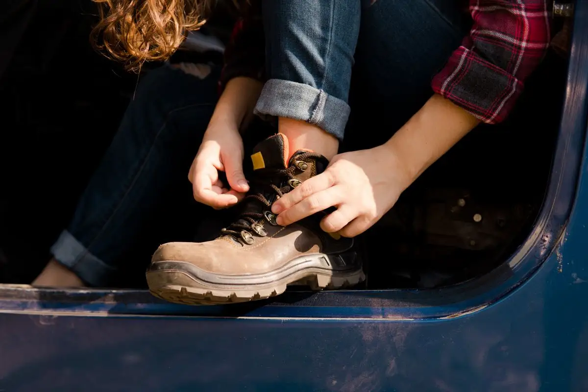 Botines de seguridad con puntera reforzada